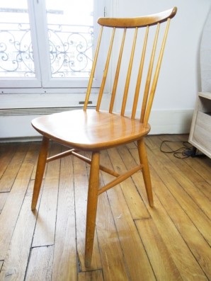 Chaise scandinave