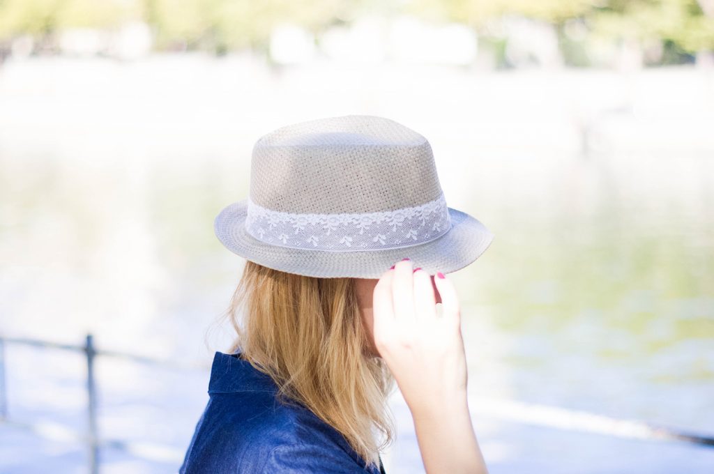 diy-frou-frou-chapeau-tresse-tissus-tuto-dentelle-1