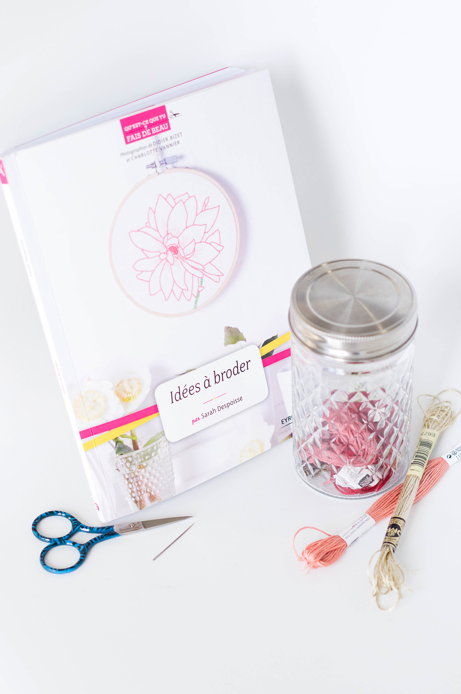 livre-broderie-ateliersvila