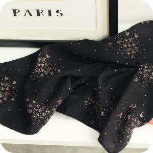 lili-atelier-brunette