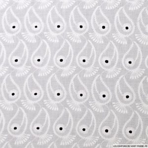 broderie-anglaise-deesse-eirene-