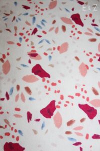 crepe-de-viscose-pluie-de-petales-blanc-tissu-couture-habillement-diy-sewing-mode-coudre-vetements
